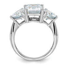 Load image into Gallery viewer, EVETTE - Three Stone Diamond Ring Grand
